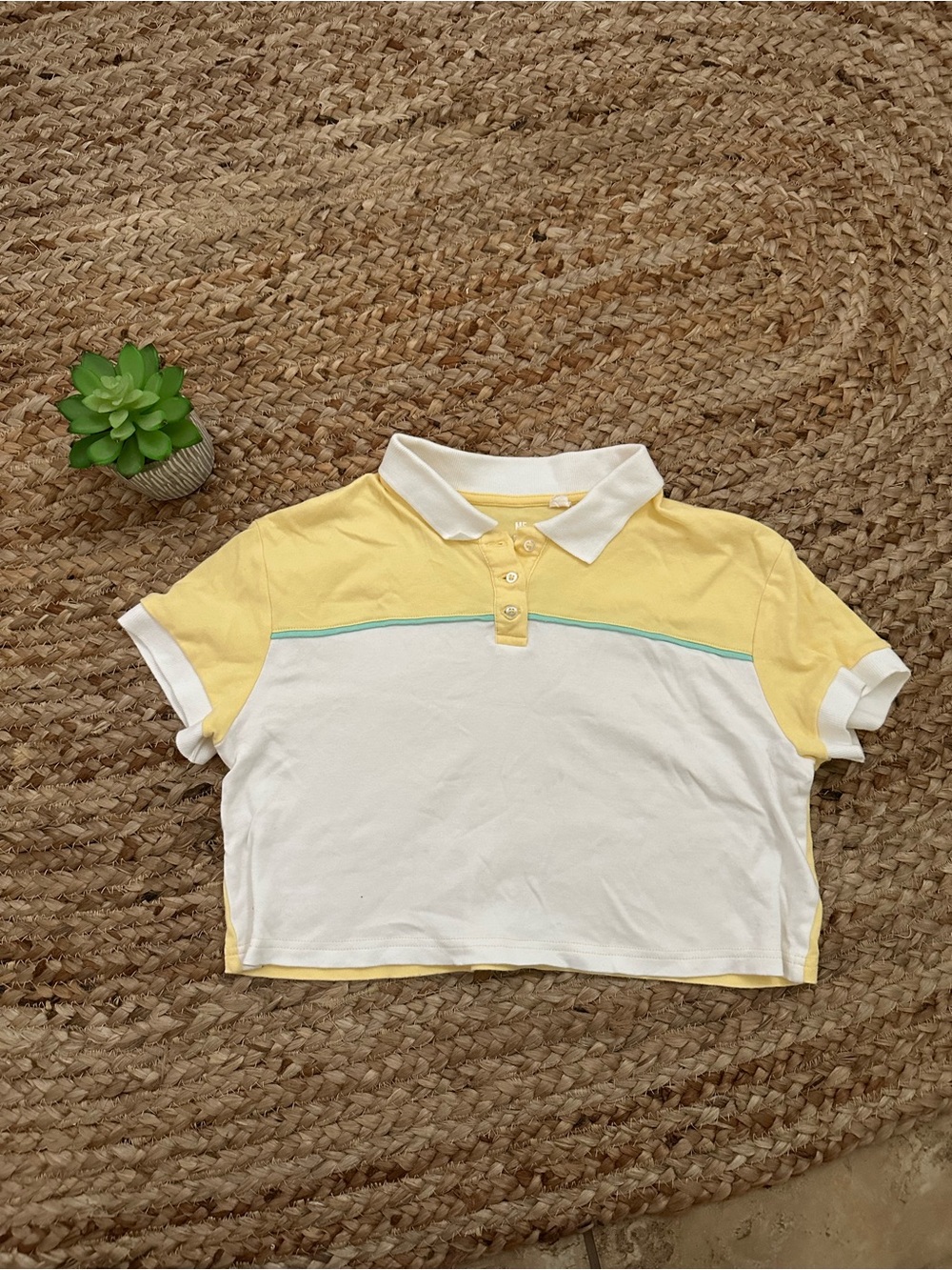 COLORBLOCK COLLARED CROP TOP